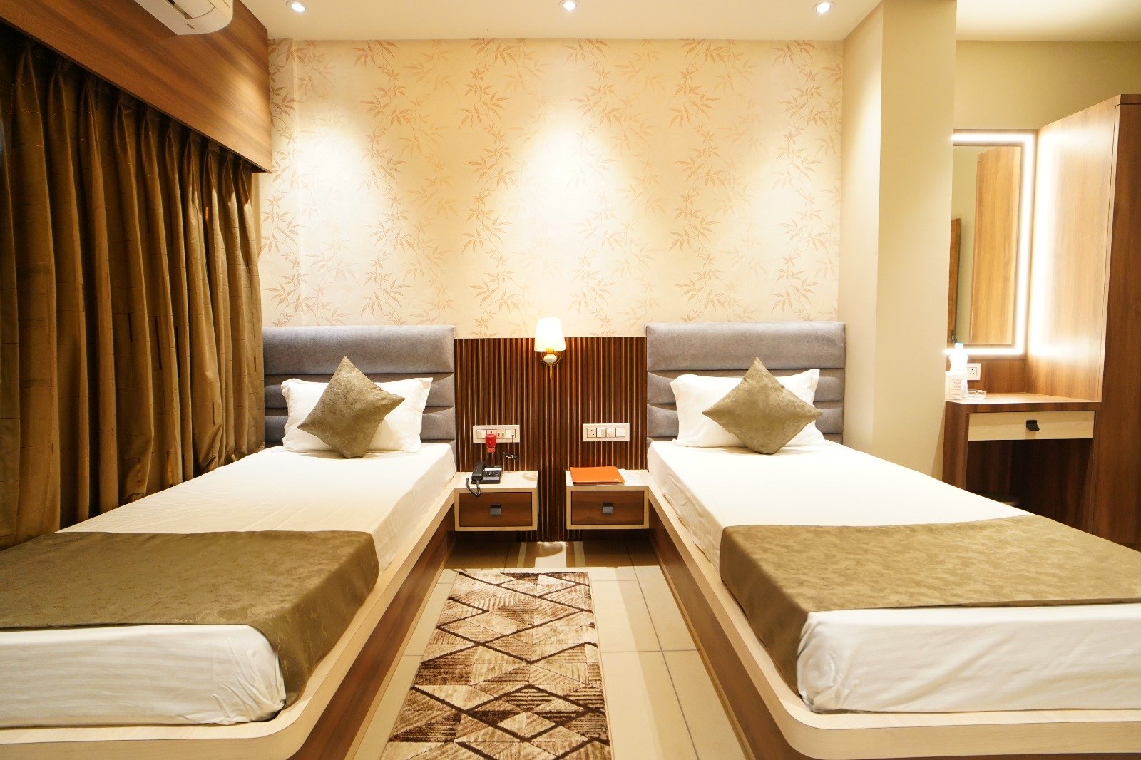 Executive Room
