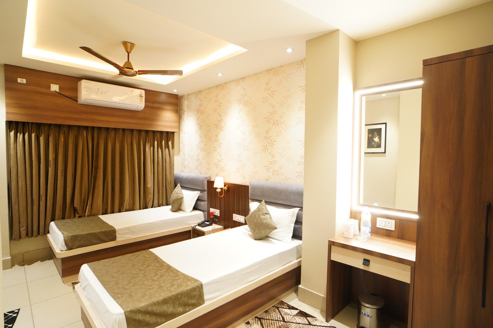 Executive Room