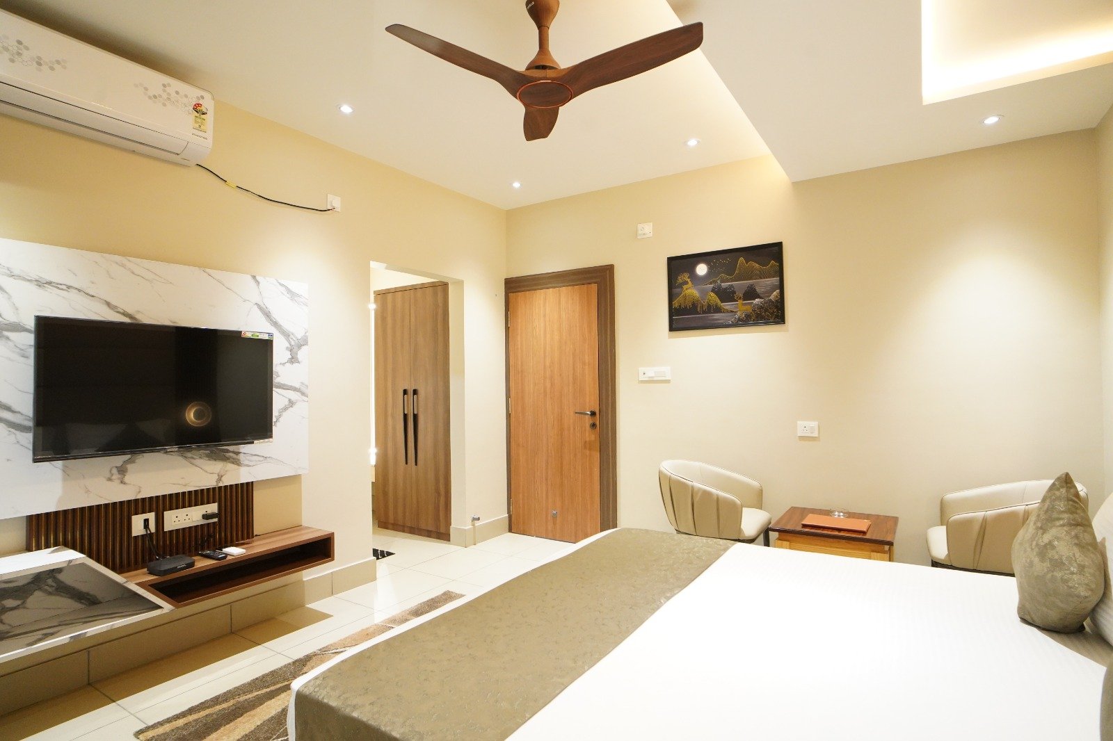 Suite Room